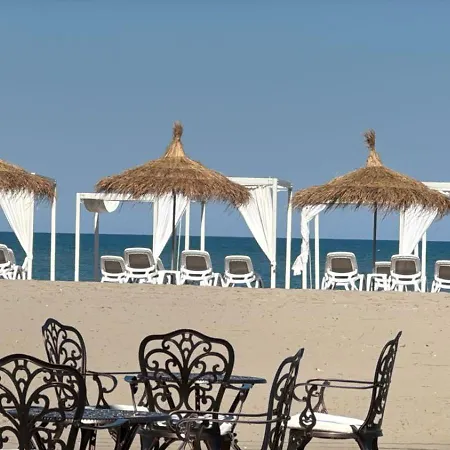 Peonia Valamar Villa Durrës