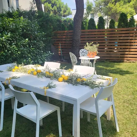 Peonia Valamar Villa