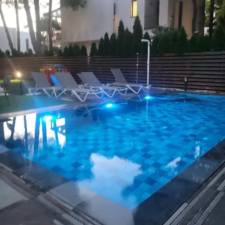 Peonia Valamar ヴィラ ドゥラス