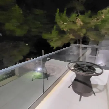 Peonia Valamar Villa *