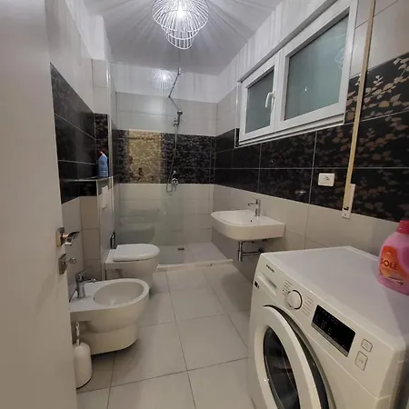 Peonia Valamar فيلة *