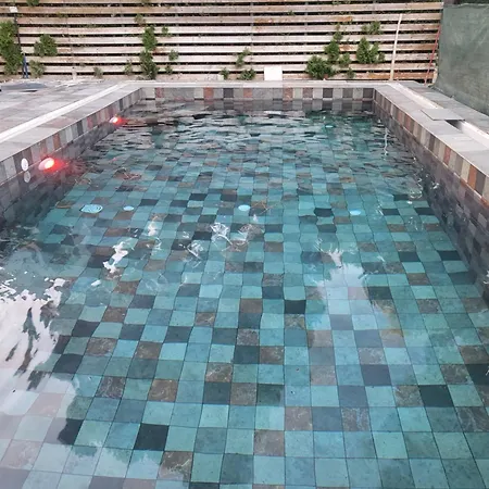 Peonia Valamar Villa Durres