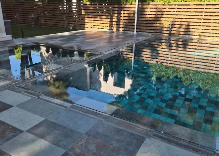 Peonia Valamar Villa *